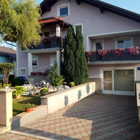 Apartman Karmen Gospić Εξωτερικό φωτογραφία